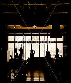 قصور الحب عينيها