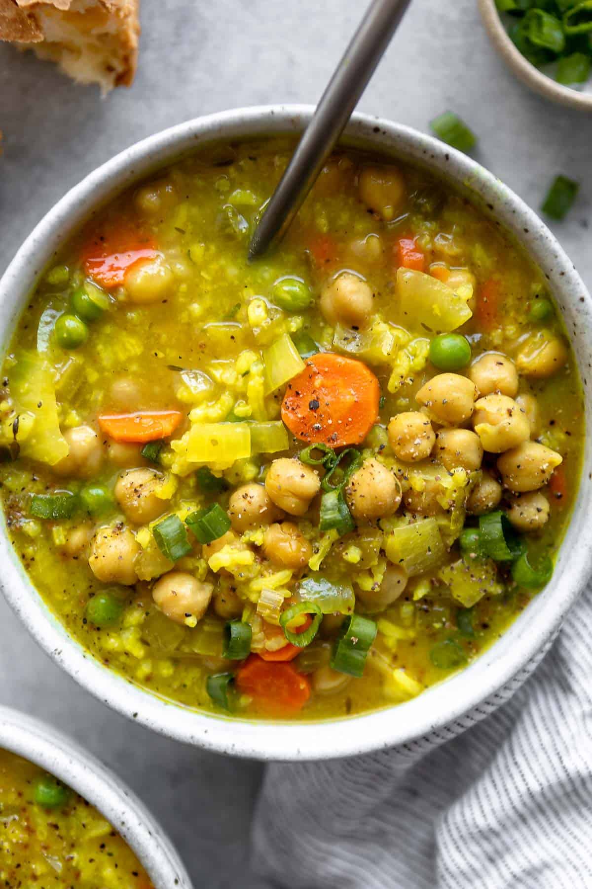 شوربة بالخضار شهية