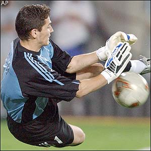 _38078990_casillas_save_ap.jpg